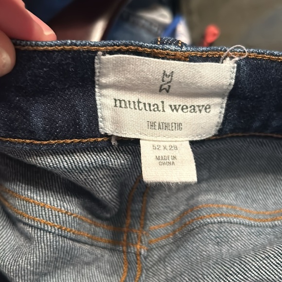 Mutual Weave Athletic Jeans - Picture 4 of 4